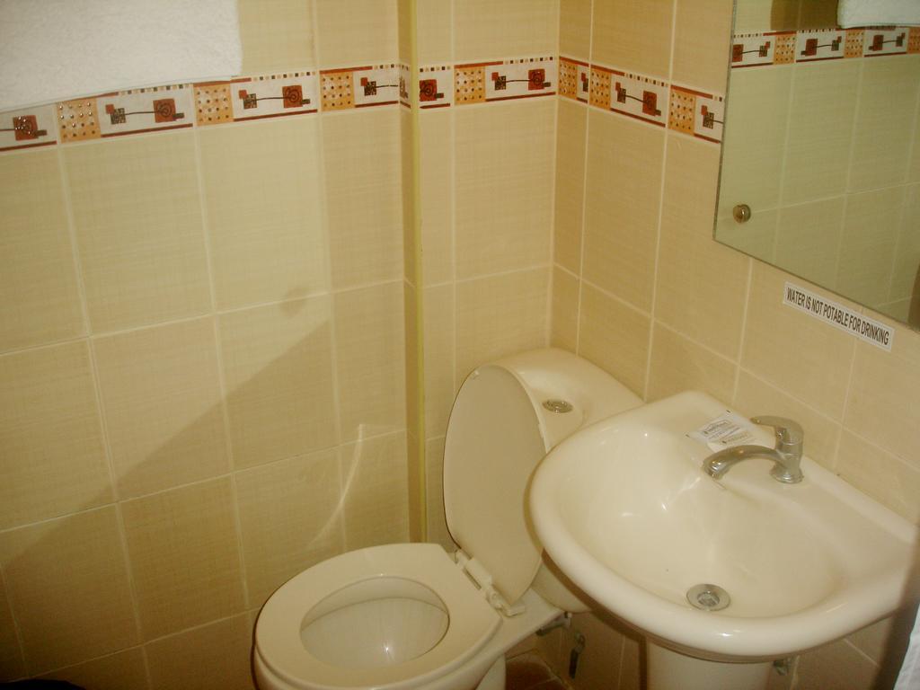 Roxas Midtown Hotel Екстериор снимка