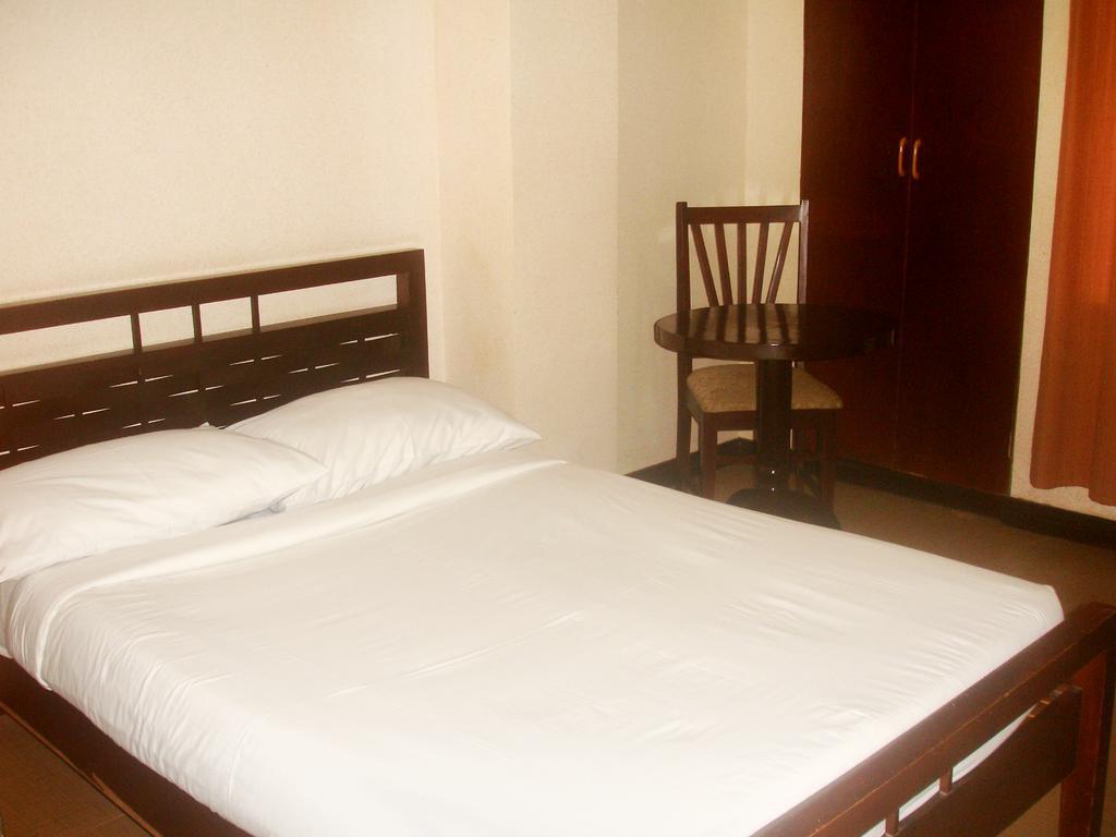 Roxas Midtown Hotel Екстериор снимка